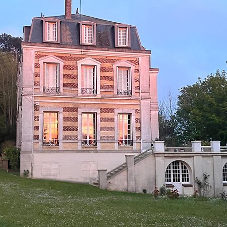 Suite Avec Grande Terrasse Et Parc - Gite Classe 4 Etoiles Etretat Exterior photo